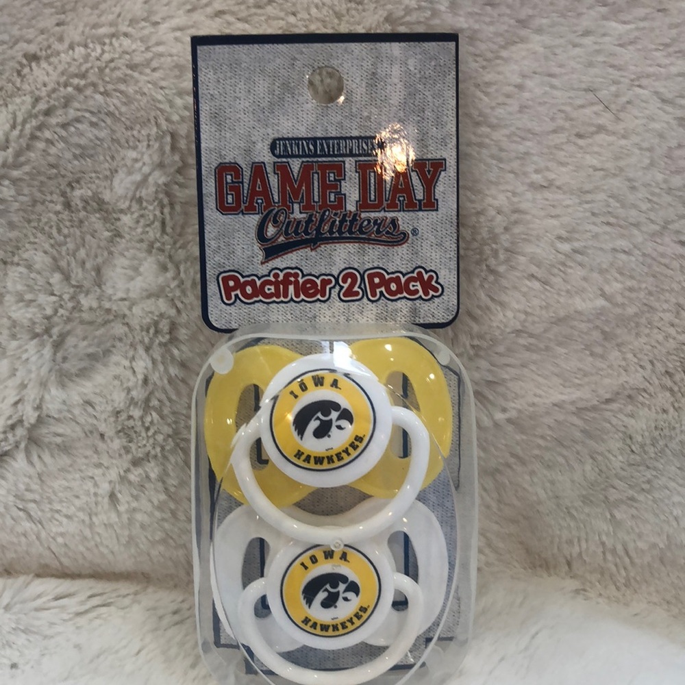 Brand New 2 Pack of Iowa Hawkeyes